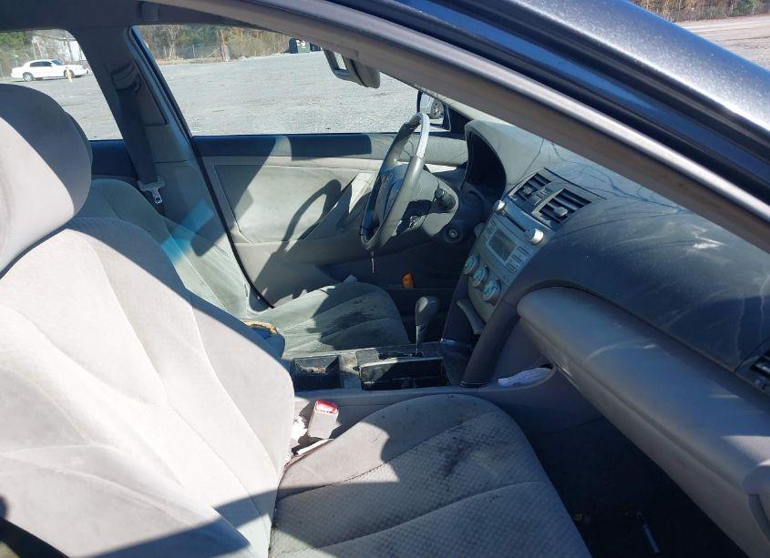 Photo 5 of 2009 Toyota Camry LE (VIN 4T1BE46K89U801397)