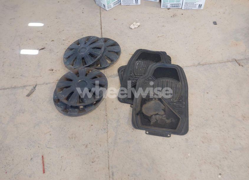 Photo 12 of 2009 Toyota Camry LE (VIN 4T1BE46K89U802226)