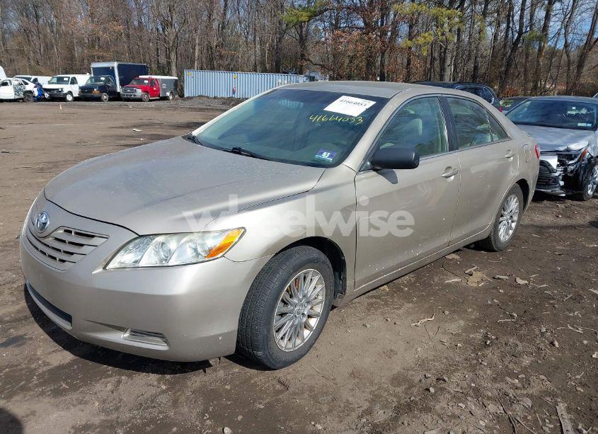 Photo 2 of 2009 Toyota Camry LE (VIN 4T1BE46K89U822153)