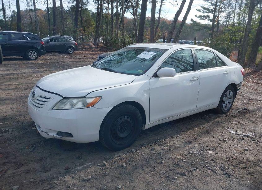 Photo 2 of 2009 Toyota Camry LE (VIN 4T1BE46K89U827319)