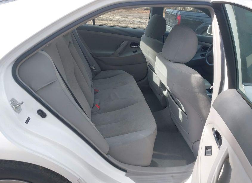 Photo 8 of 2009 Toyota Camry LE (VIN 4T1BE46K89U827319)