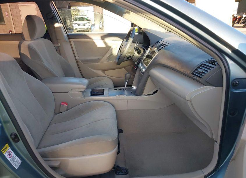 Photo 5 of 2009 Toyota Camry LE (VIN 4T1BE46K89U836456)