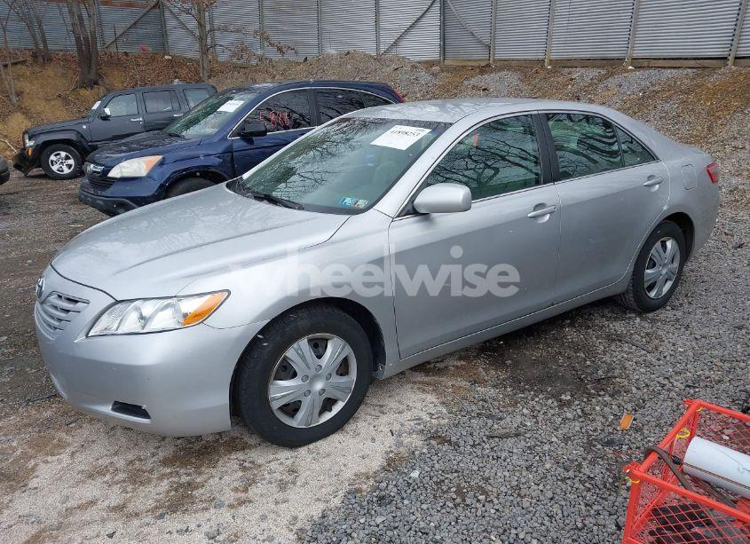 Photo 2 of 2009 Toyota Camry LE (VIN 4T1BE46K89U844136)
