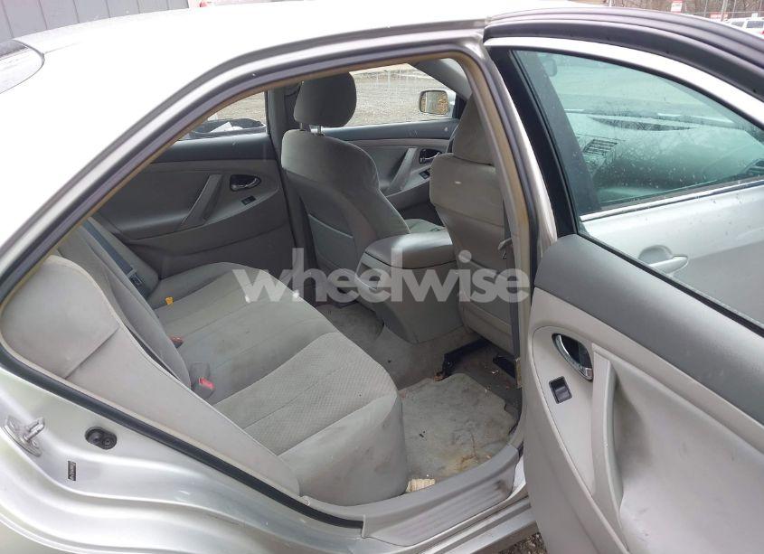 Photo 8 of 2009 Toyota Camry LE (VIN 4T1BE46K89U844136)