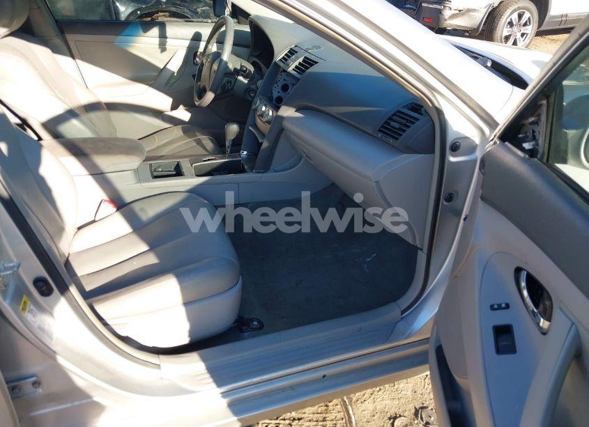 Photo 5 of 2009 Toyota Camry LE (VIN 4T1BE46K89U860837)