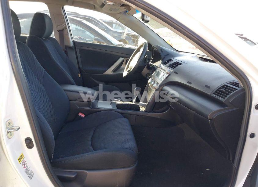 Photo 5 of 2009 Toyota Camry SE (VIN 4T1BE46K89U896060)