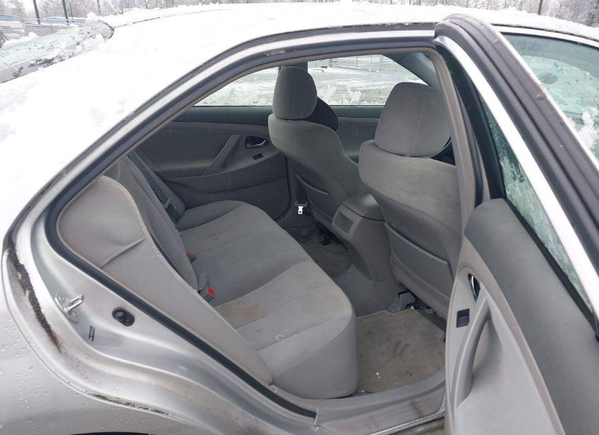 Photo 8 of 2009 Toyota Camry (VIN 4T1BE46K89U910541)