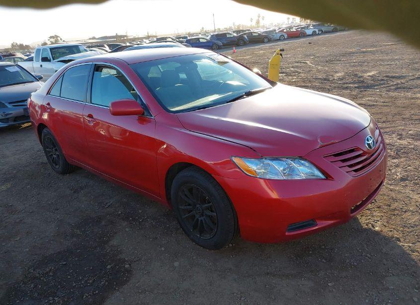 2007 Toyota Camry LE (VIN 4T1BE46K97U005349) main photo