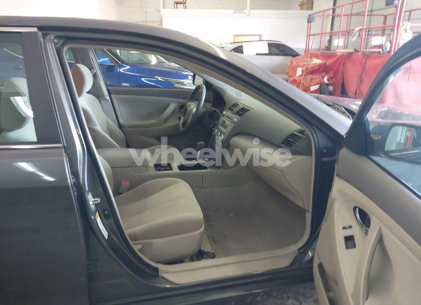 Photo 5 of 2007 Toyota Camry LE (VIN 4T1BE46K97U013189)