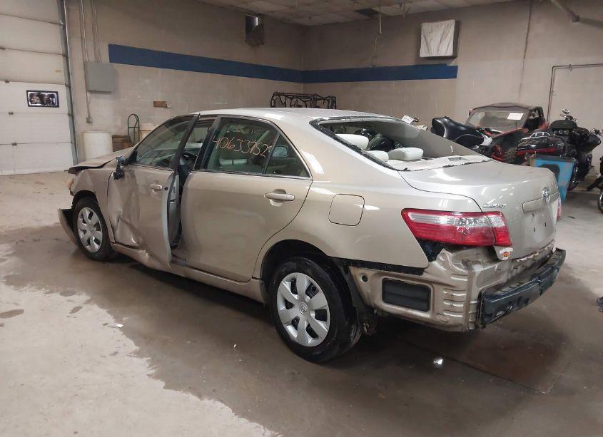 Photo 3 of 2007 Toyota Camry LE (VIN 4T1BE46K97U165148)