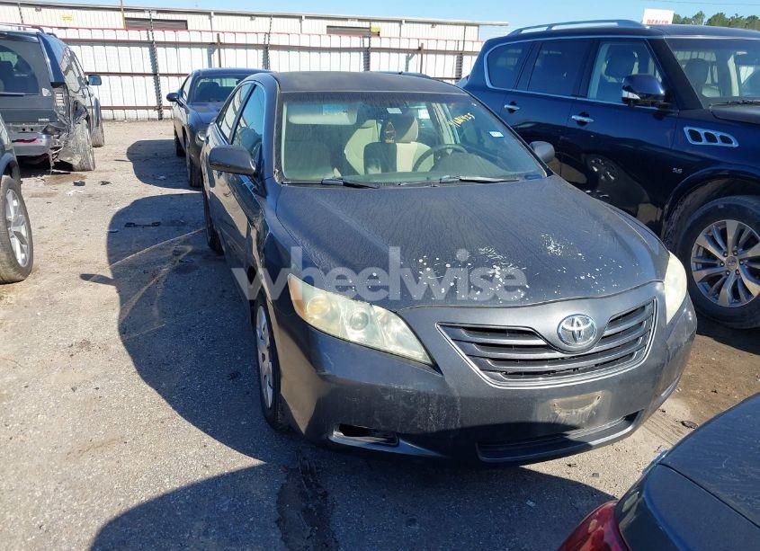 2007 Toyota Camry LE (VIN 4T1BE46K97U519797) main photo