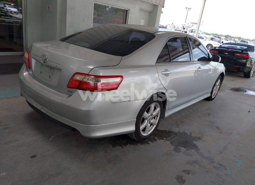Photo 4 of 2007 Toyota Camry SE (VIN 4T1BE46K97U537801)