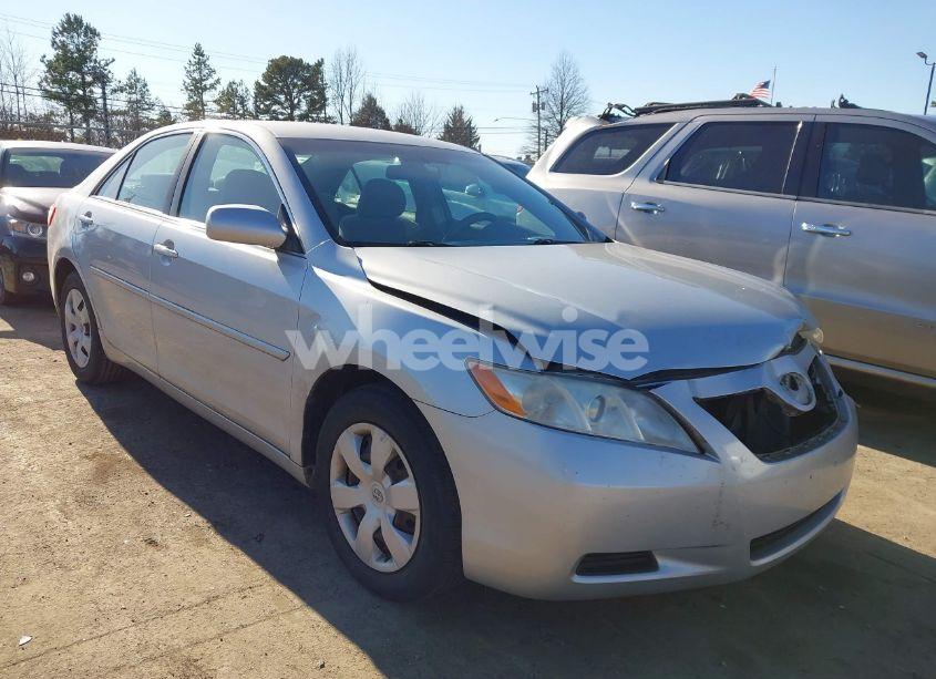 2007 Toyota Camry LE (VIN 4T1BE46K97U617812) main photo