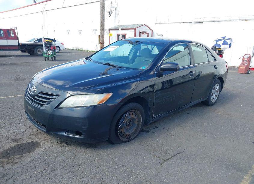 Photo 2 of 2007 Toyota Camry LE (VIN 4T1BE46K97U631080)