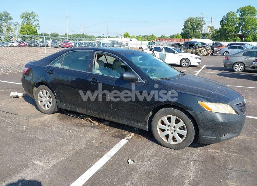 2007 Toyota Camry XLE (VIN 4T1BE46K97U672616) main photo