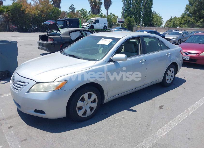Photo 2 of 2007 Toyota Camry LE (VIN 4T1BE46K97U707297)