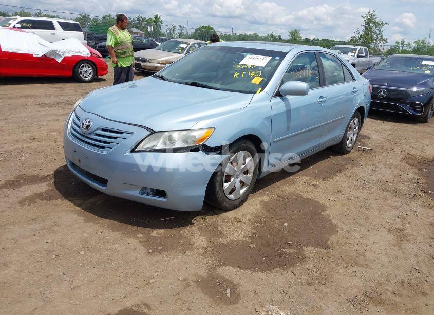Photo 2 of 2008 Toyota Camry LE (VIN 4T1BE46K98U739796)