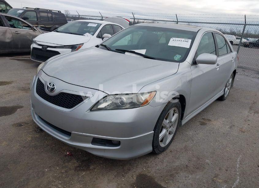 Photo 2 of 2008 Toyota Camry SE (VIN 4T1BE46K98U787542)