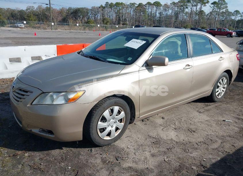 Photo 2 of 2009 Toyota Camry LE (VIN 4T1BE46K99U293554)