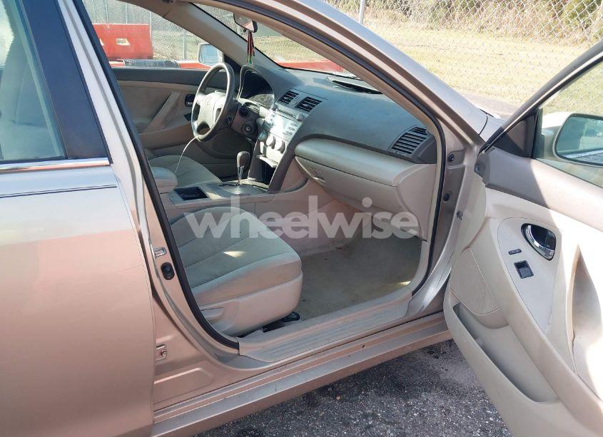 Photo 5 of 2009 Toyota Camry LE (VIN 4T1BE46K99U293554)