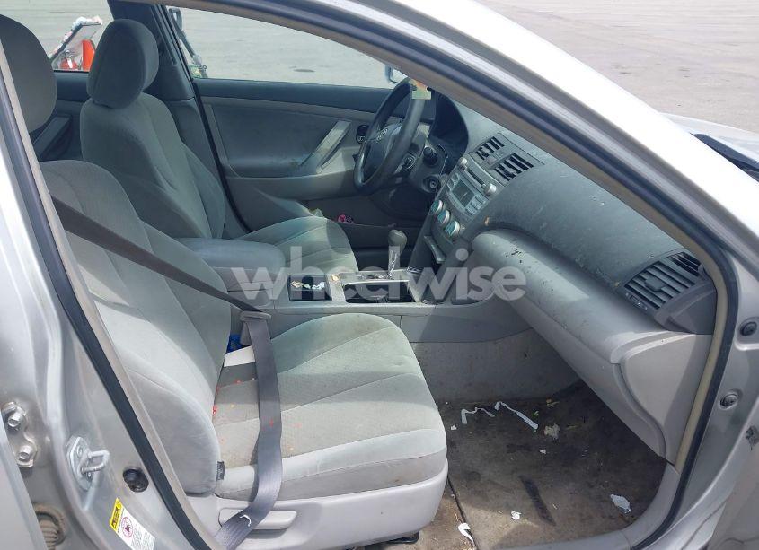 Photo 5 of 2009 Toyota Camry LE (VIN 4T1BE46K99U313351)