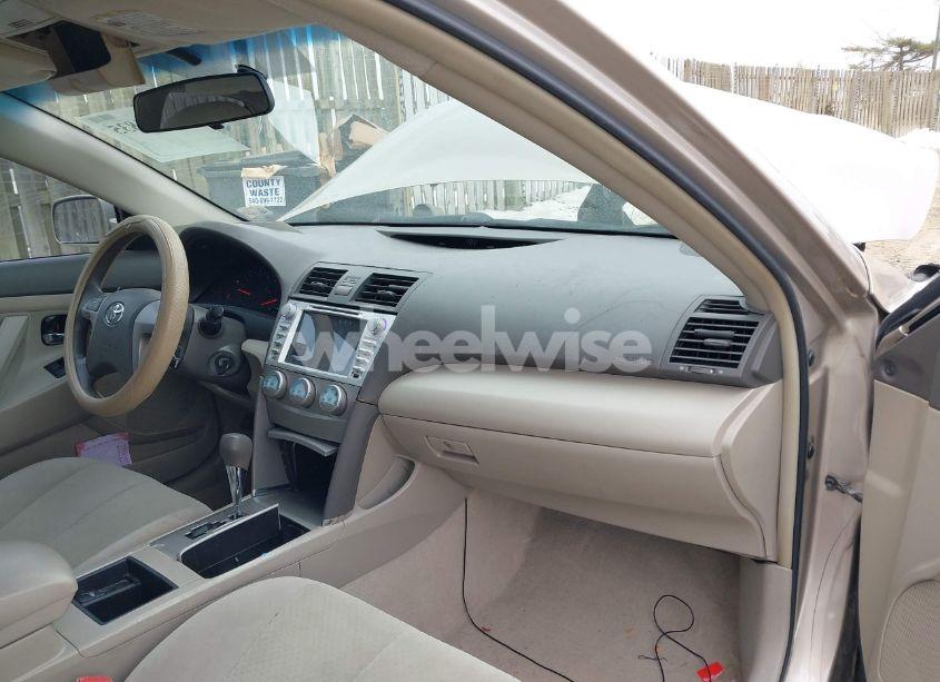 Photo 5 of 2009 Toyota Camry (VIN 4T1BE46K99U322602)