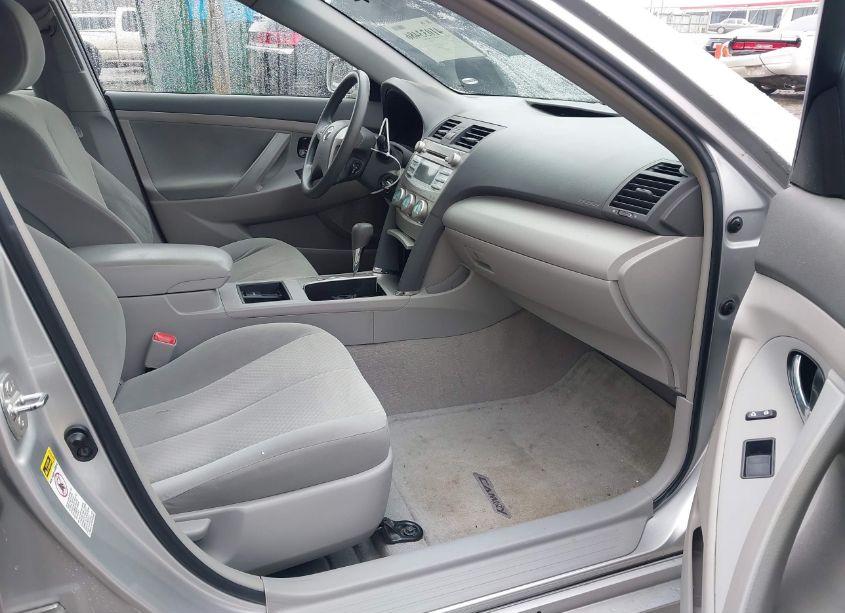 Photo 5 of 2009 Toyota Camry LE (VIN 4T1BE46K99U337424)