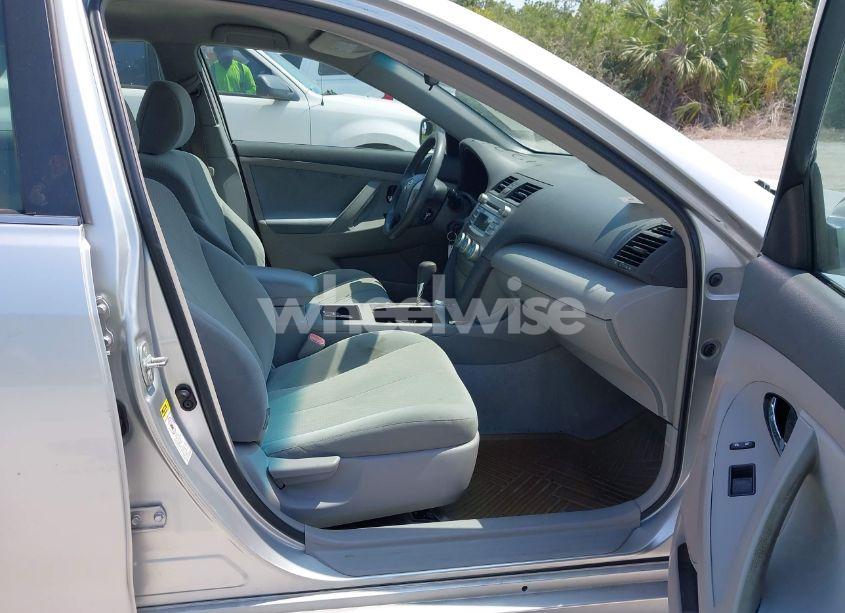 Photo 5 of 2009 Toyota Camry (VIN 4T1BE46K99U344888)