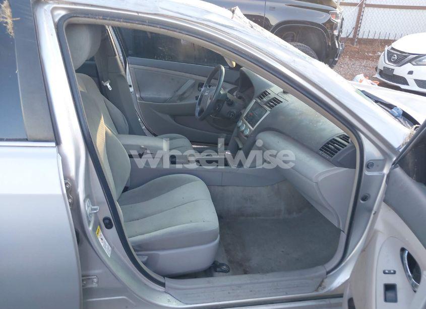 Photo 5 of 2009 Toyota Camry LE (VIN 4T1BE46K99U346558)