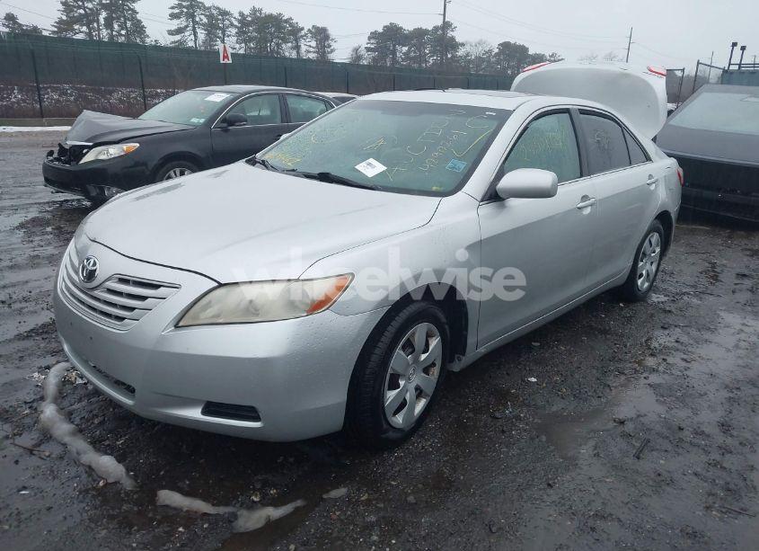 Photo 2 of 2009 Toyota Camry LE (VIN 4T1BE46K99U390270)