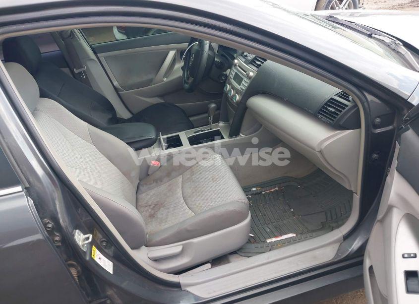 Photo 5 of 2009 Toyota Camry SE (VIN 4T1BE46K99U395758)