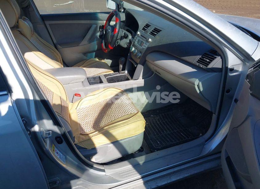 Photo 5 of 2009 Toyota Camry LE (VIN 4T1BE46K99U408525)