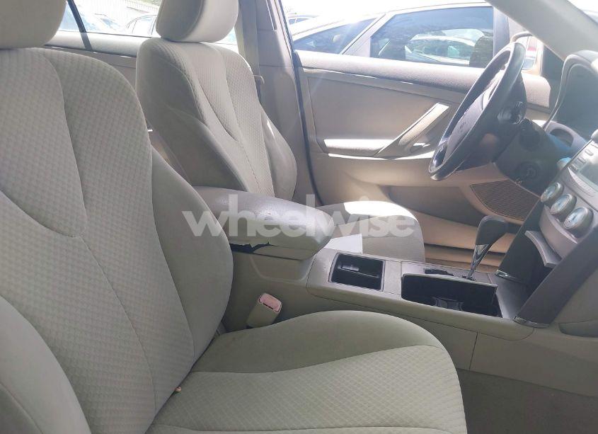 Photo 5 of 2009 Toyota Camry LE (VIN 4T1BE46K99U862998)