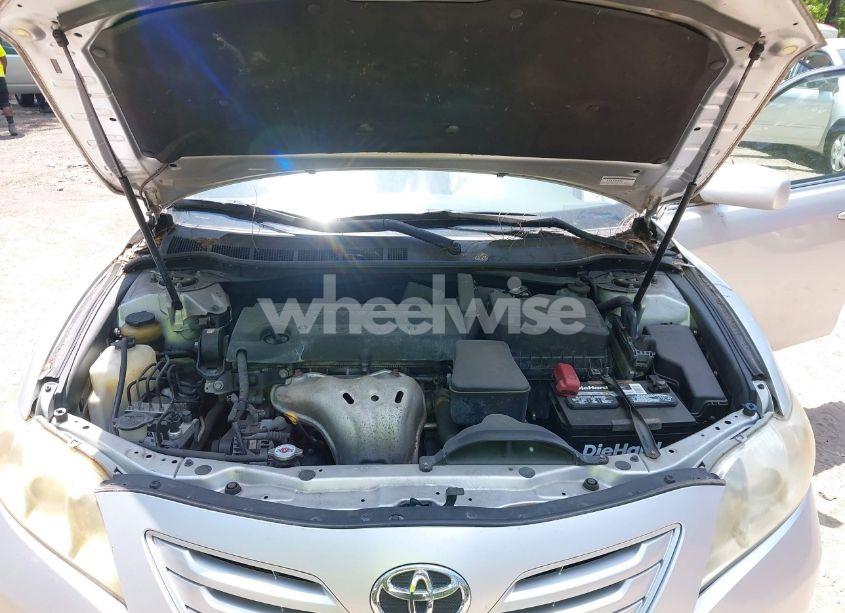 Photo 10 of 2009 Toyota Camry LE (VIN 4T1BE46K99U892857)