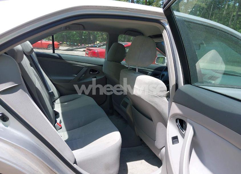 Photo 8 of 2009 Toyota Camry LE (VIN 4T1BE46K99U892857)