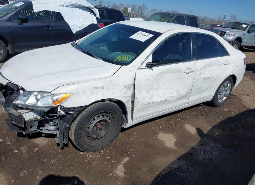 Photo 2 of 2009 Toyota Camry LE (VIN 4T1BE46K99U896004)