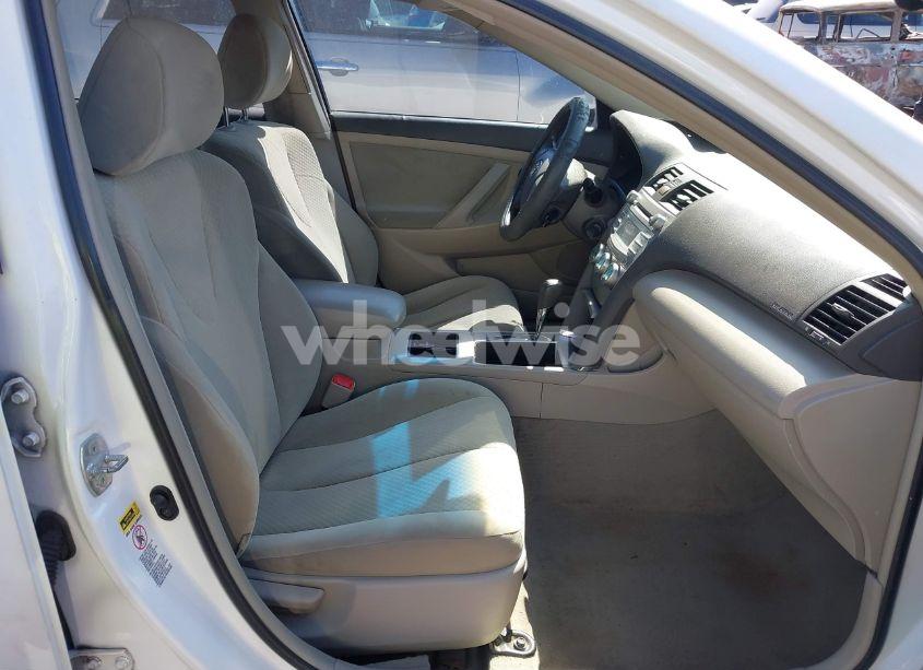 Photo 5 of 2009 Toyota Camry LE (VIN 4T1BE46K99U896004)