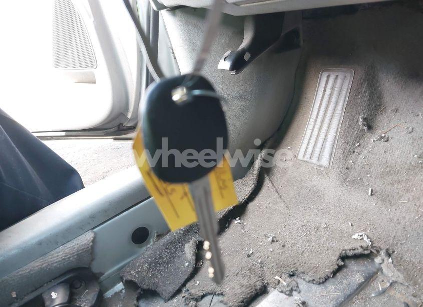 Photo 11 of 2009 Toyota Camry LE (VIN 4T1BE46K99U905784)