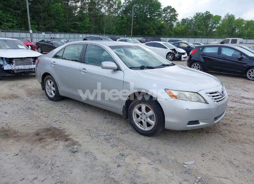 2007 Toyota Camry LE (VIN 4T1BE46KX7U025190) main photo