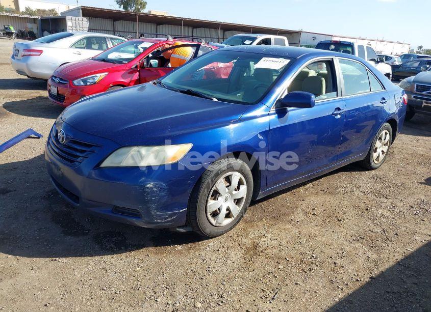Photo 2 of 2007 Toyota Camry LE (VIN 4T1BE46KX7U058920)