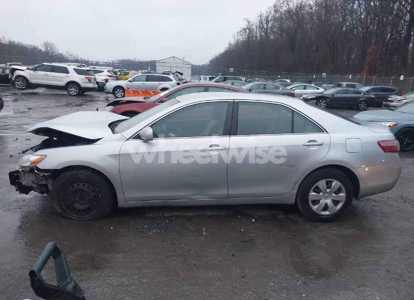 Photo 14 of 2007 Toyota Camry LE (VIN 4T1BE46KX7U091724)