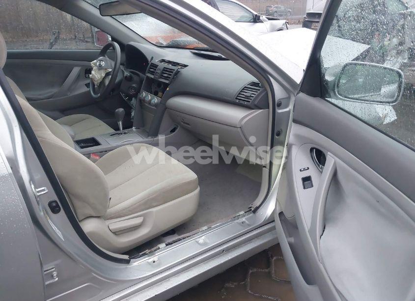 Photo 5 of 2007 Toyota Camry LE (VIN 4T1BE46KX7U091724)