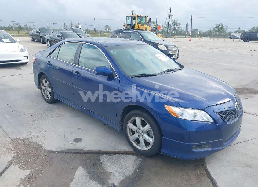 2007 Toyota Camry SE (VIN 4T1BE46KX7U098317) main photo