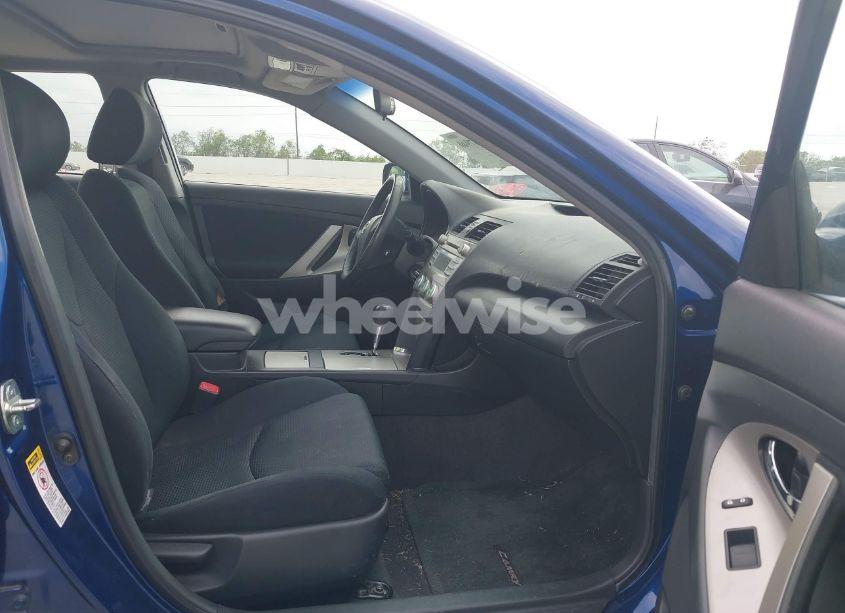 Photo 5 of 2007 Toyota Camry SE (VIN 4T1BE46KX7U098317)