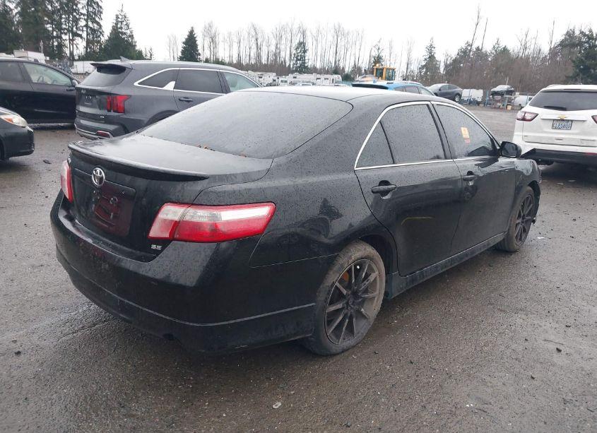Photo 4 of 2007 Toyota Camry SE (VIN 4T1BE46KX7U105878)