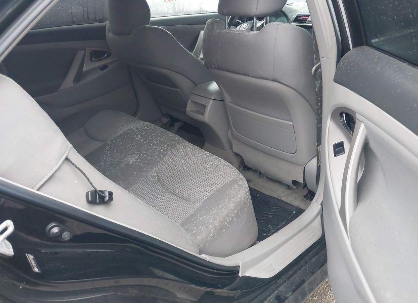 Photo 8 of 2007 Toyota Camry SE (VIN 4T1BE46KX7U105878)