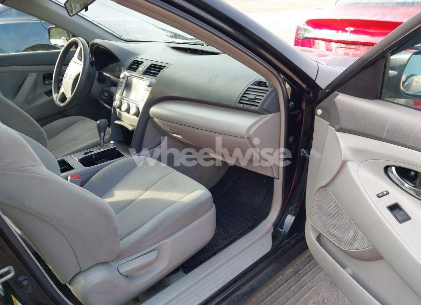 Photo 5 of 2007 Toyota Camry LE (VIN 4T1BE46KX7U117285)