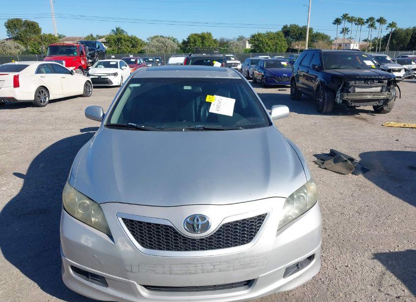 Photo 12 of 2007 Toyota Camry SE (VIN 4T1BE46KX7U122695)