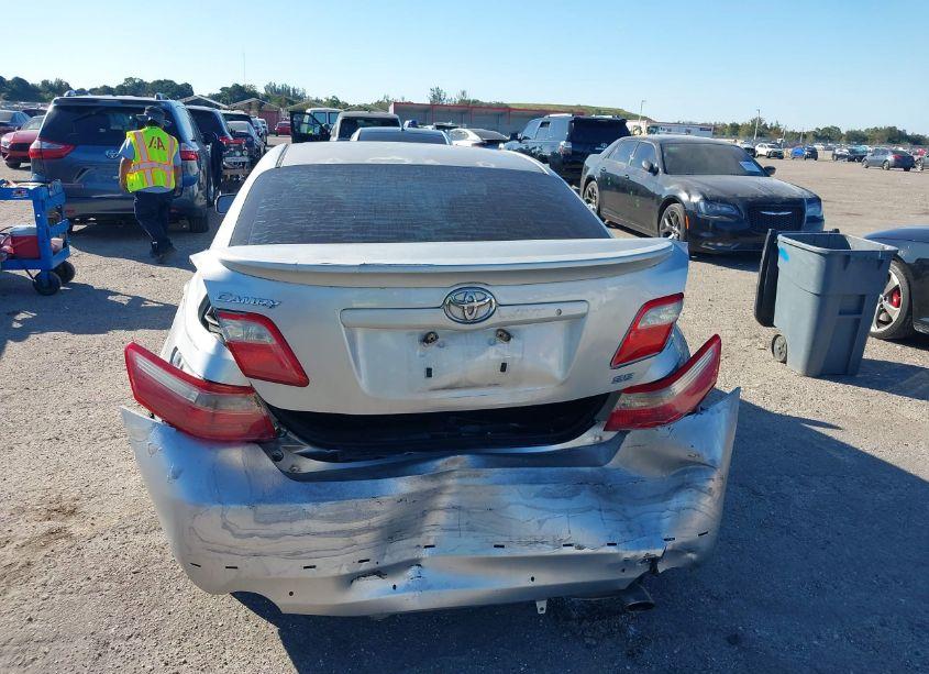 Photo 16 of 2007 Toyota Camry SE (VIN 4T1BE46KX7U122695)