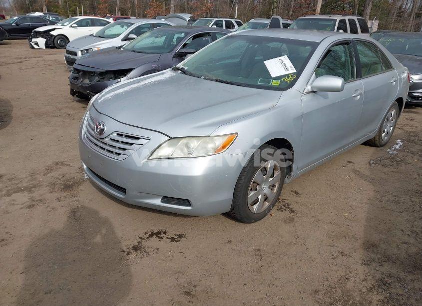 Photo 2 of 2007 Toyota Camry LE (VIN 4T1BE46KX7U144373)